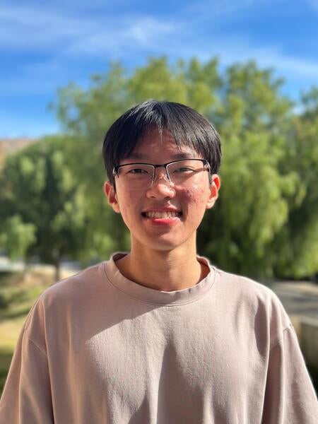Kelvin Hoang, B.S. Bioengineering 2025. Working on SMP-based ICA Embolization Device & Cell-Seeded Flow Loop for Intravascular Aneurysm Device Testing